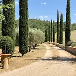 - Le Clos Devancon