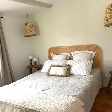 - Le Clos Devancon Apartment *