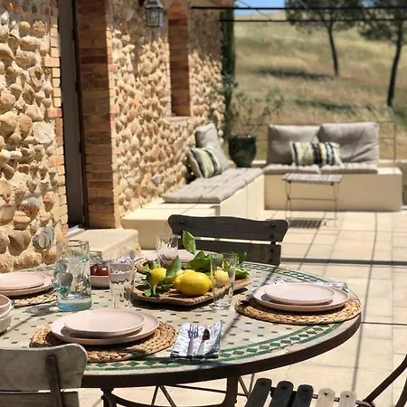 - Le Clos Devancon Апартаменты