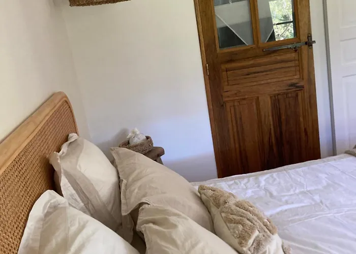 - Le Clos Devançon Gréoux-les-Bains